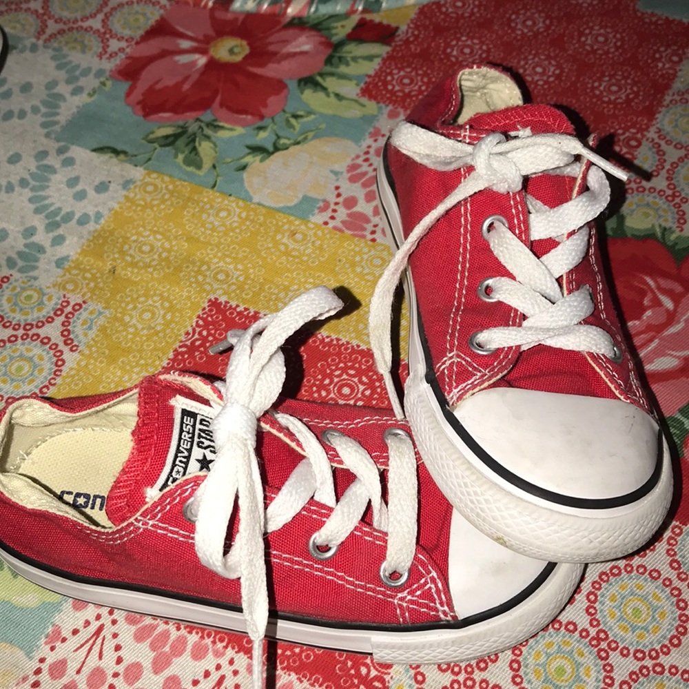 Cool kids converse!!